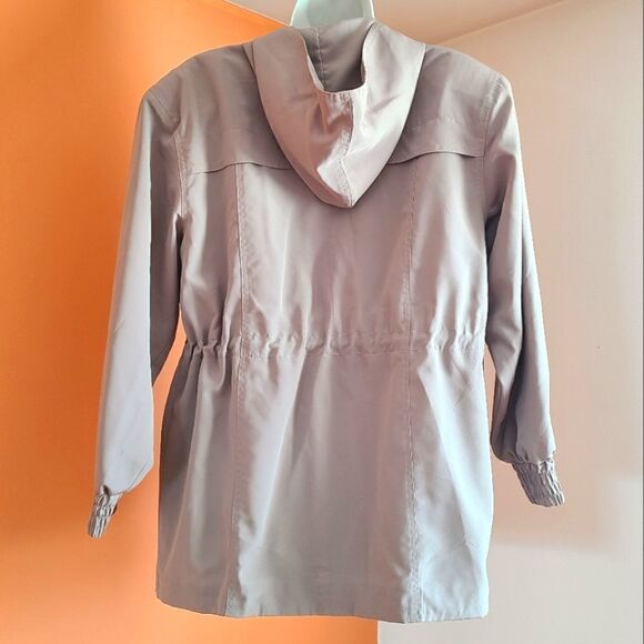 Vintage Geres by CS LTD Hooded Lightweight Jacket – Estimated Medium - Picture 3 of 9